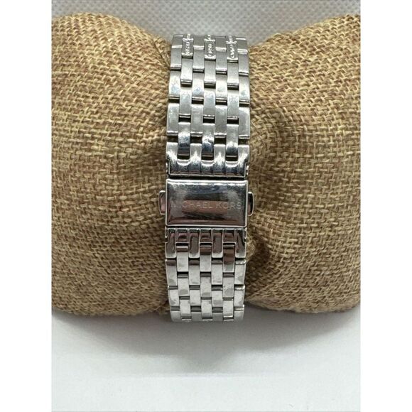 Michael Kors Darci MK3218 Women Silver Stainless Steel Analog Dial Watch JNA268 - Picture 4 of 11